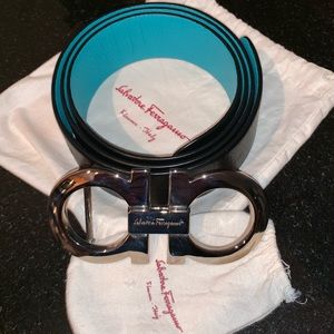Lmtd edition Salvatore Ferragamo belt reversible